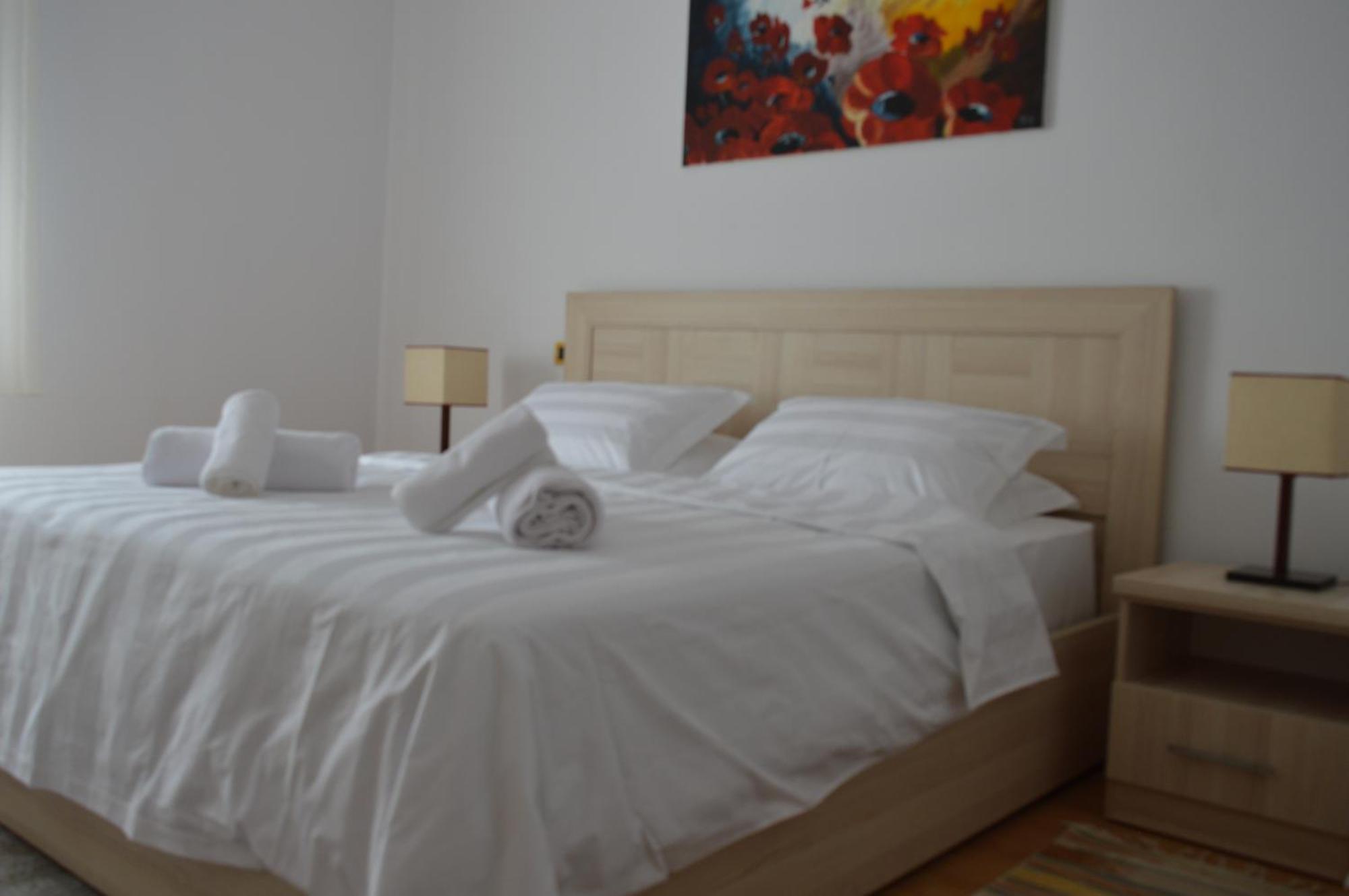 Noor Apartments ติรานา ภายนอก รูปภาพ